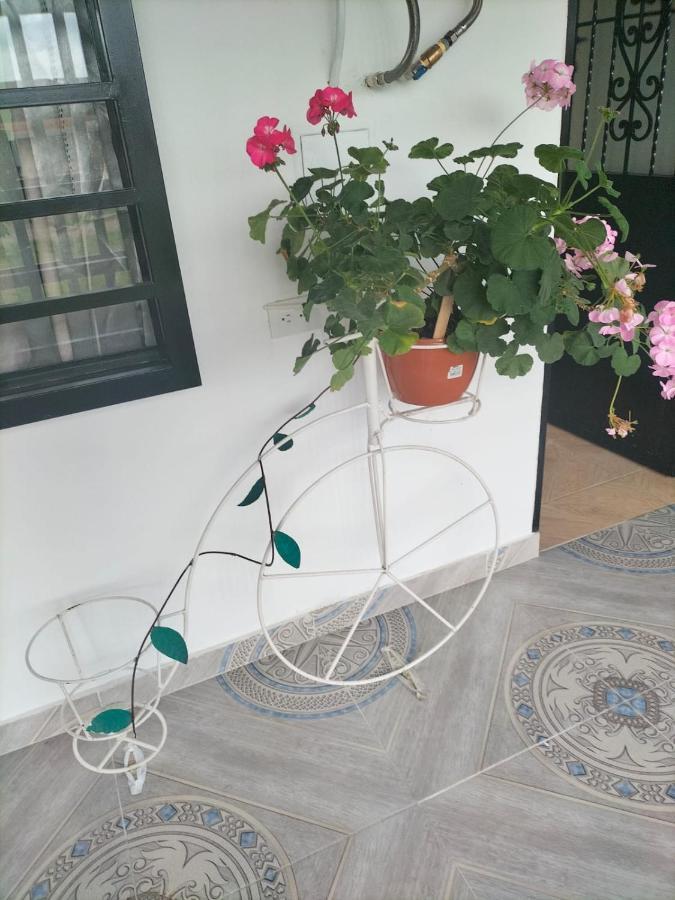 סנטה רוזה דה כבאל Apartamentos Family מראה חיצוני תמונה